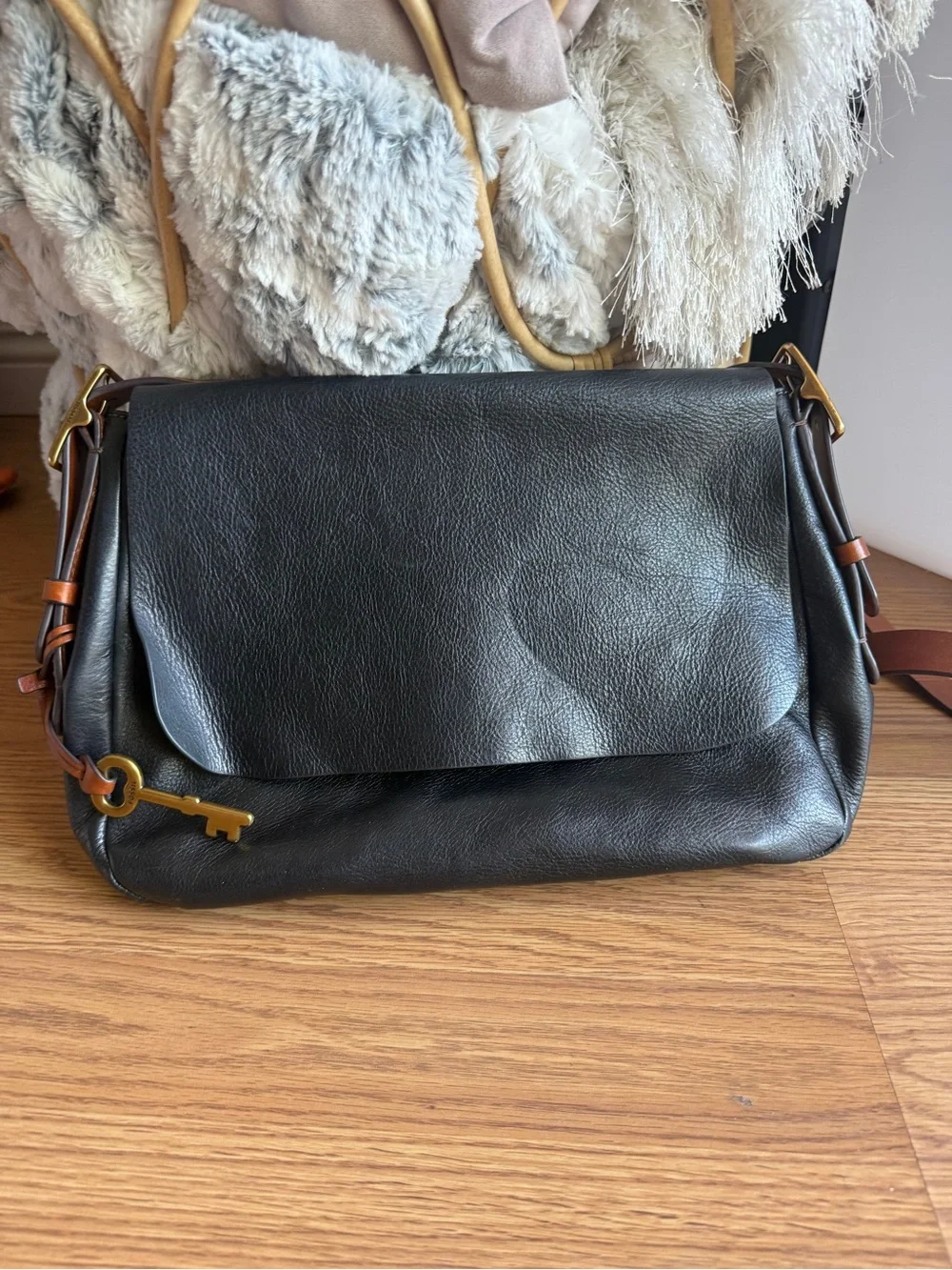 Fossil Black Soft Leather Crossbody Bag Gold Key Charm